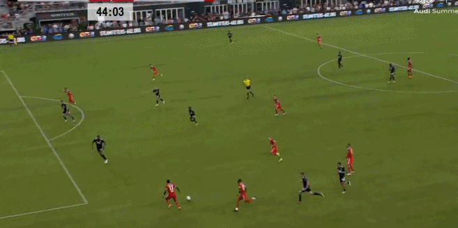  国米新援破门首秀技惊四座  