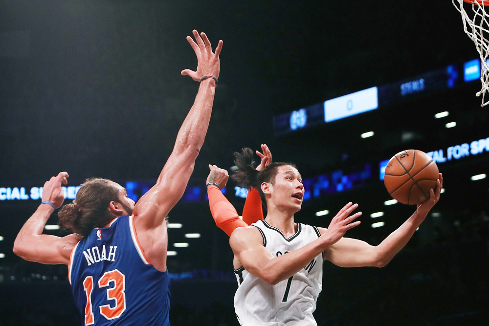  布伦森末节接管比赛，尼克斯顶住压力险胜篮网保排名